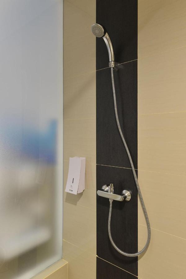 Moritz Biz Gandaria Otel Cakarta Dış mekan fotoğraf