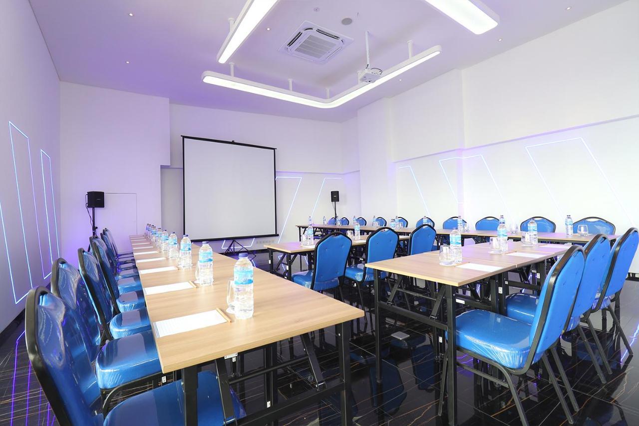 Moritz Biz Gandaria Otel Cakarta Dış mekan fotoğraf